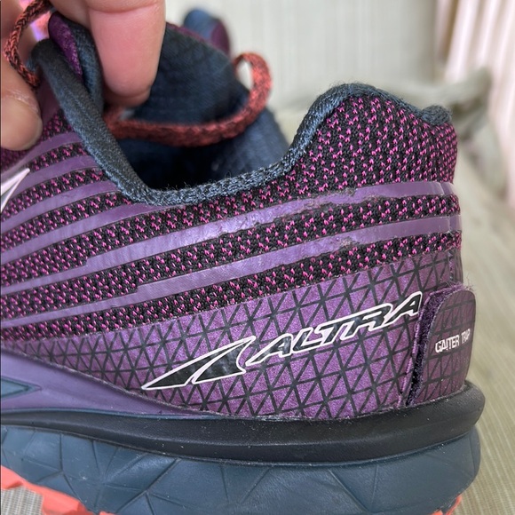Like new - ALTRA Torin TMP Women’s Trail Running Shoes - Picture 6 of 11